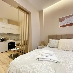 Appartamento Aj Apartments, Hidden Gem In The Heart Of, Tirana