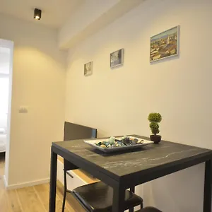 tirana-central-apartments.hotels-in-tirana.com/