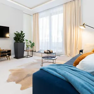 plater-premium-apartments.warsawhotelspoland.com/