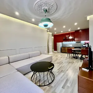 Konukevi Spiranca Luxury, Tiran