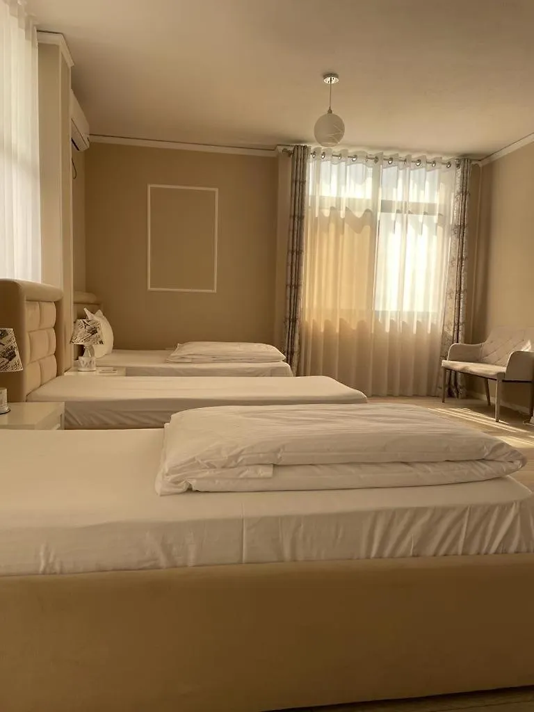 Sun Tower-Center Of Tirana Apartment